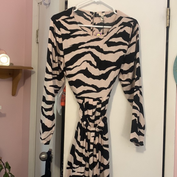 River Island MIDI Dress size 14 UK New with Tags - Picture 2 of 3